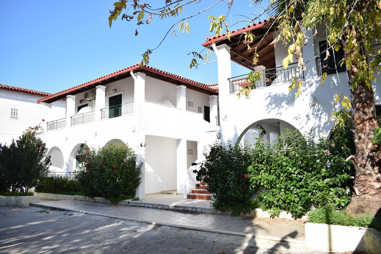 Akti Panela Beach Hotel Kávos Exterior photo